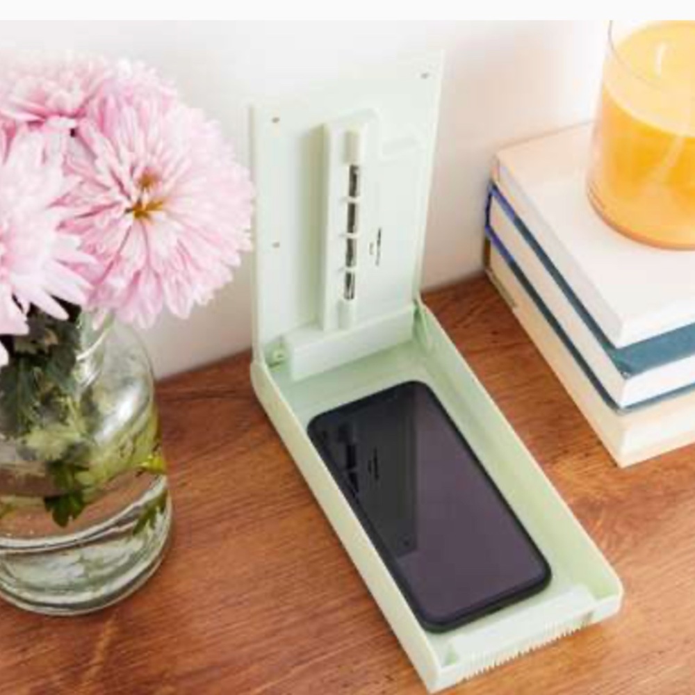 Tech Candy UV Light Phone Sanitizer Box Disinfects Smartphones Accessories NIB
